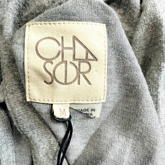 Chaser NWT Long Sleeve Cold Shoulder Raglan Scoop Neck Top Gray Size Medium - Picture 5 of 5